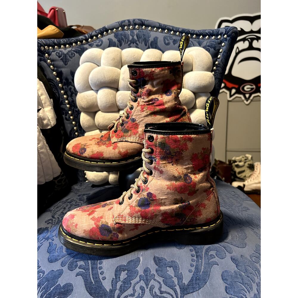 Dr Martens Castel Floral Cream and Pink size 8/EU 39 - Picture 2 of 8